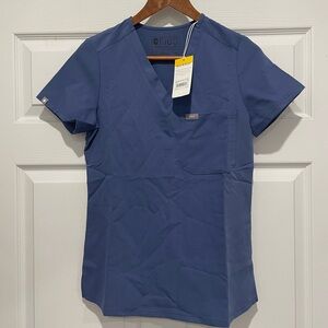 FIGS Catarina One Pocket Scrub Top Technical Collection Color Blue NWT Size XXS